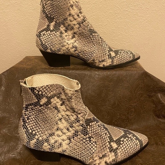 Steve Madden‎ Snakeskin Ankle Boots Size 7 - Picture 4 of 9